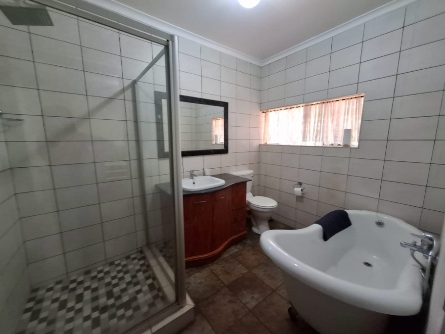 4 Bedroom Property for Sale in Protea Park North West
